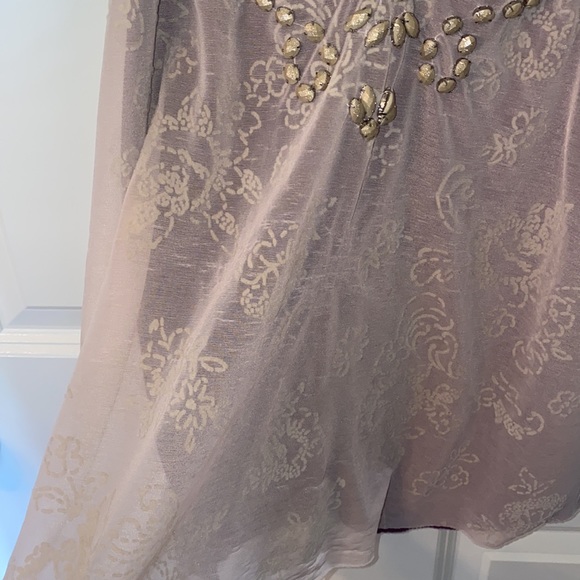 Never worn tank top - Picture 3 of 3